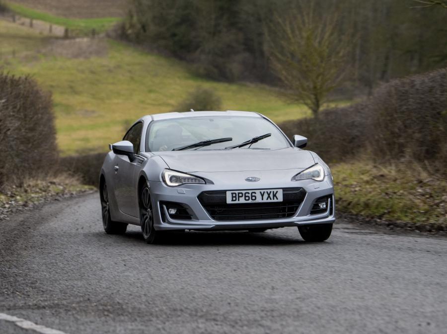  Subaru BRZ 2016 года  (UK) (фото 38 из 40)